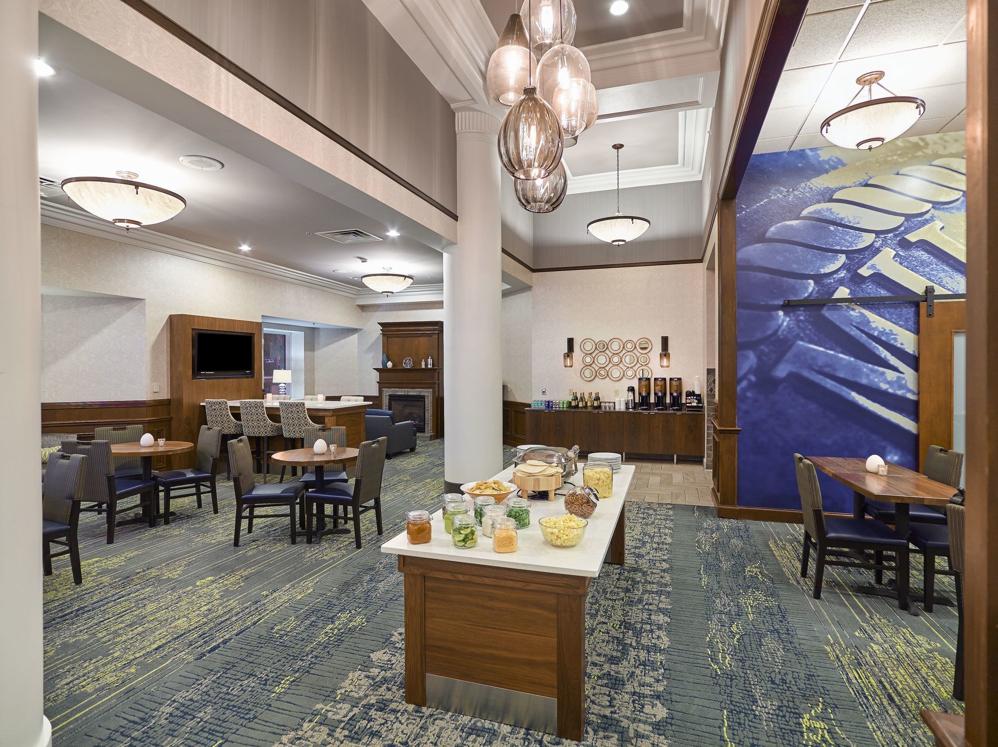 Residence Inn Milwaukee Downtown Exterior foto