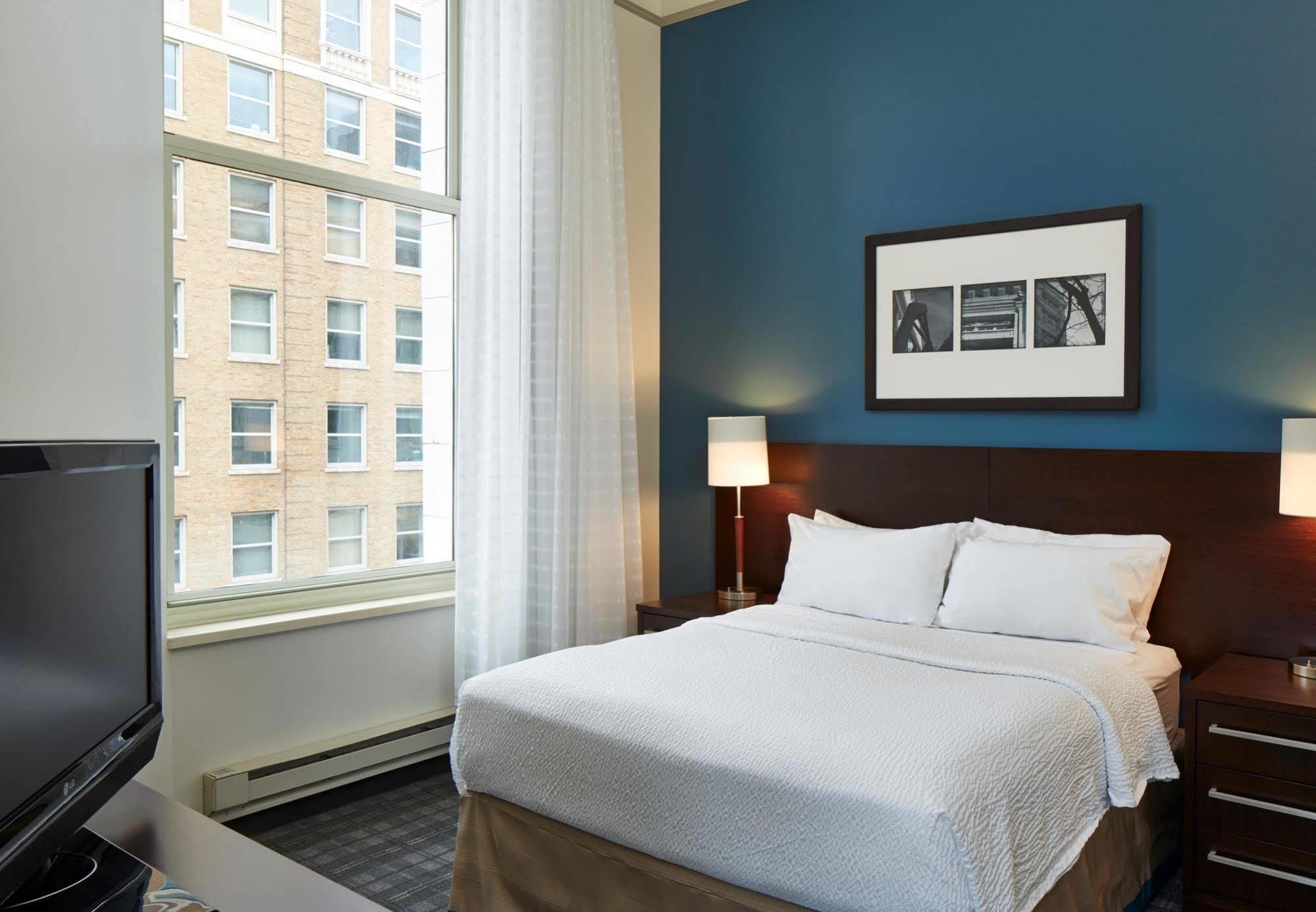 Residence Inn Milwaukee Downtown Exterior foto